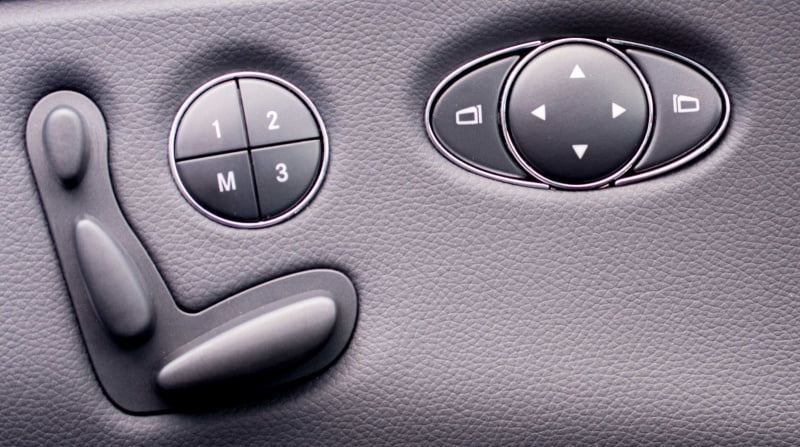 DLAM15 - Door Buttons MBZ - 7 Graphics