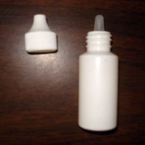 MT-1GRTP White Plastic Bottle with Drop Spout MT-1GRTP White Plastic Bottle with Drop Spout