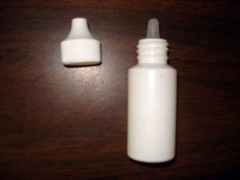 MT-1GRTP White Plastic Bottle with Drop Spout MT-1GRTP White Plastic Bottle with Drop Spout