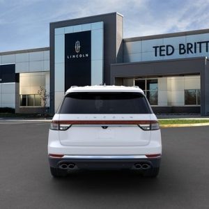 2015-2018 LINCOLN AVIATOR - Rear Sill Plate Vinyl 2015-2018 LINCOLN AVIATOR - Rear Sill Plate Vinyl