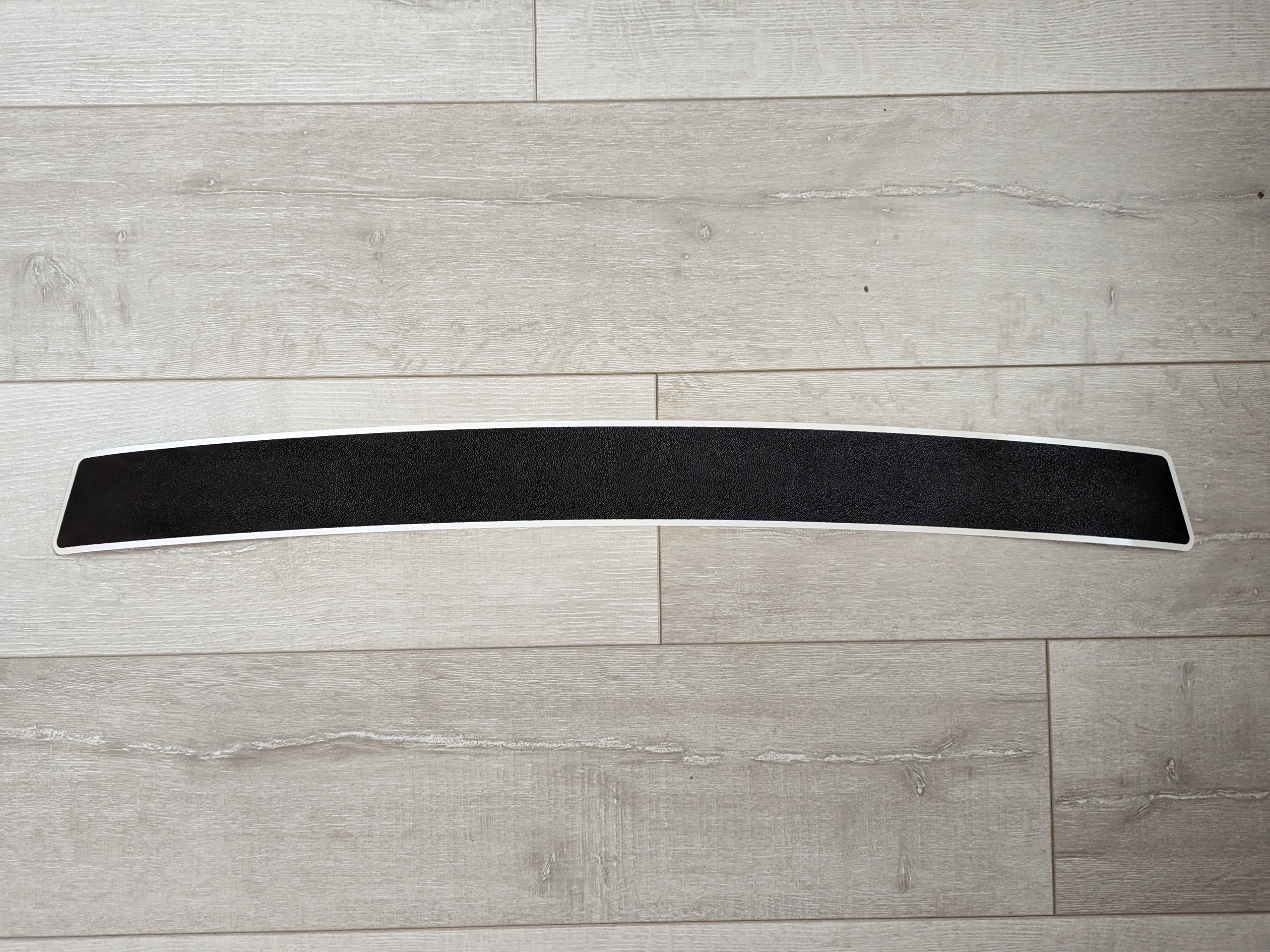 LEXUS ES300/H 2022-2023 - Rear Sill Plate Vinyl LEXUS ES300/H 2022-2023 - Rear Sill Plate Vinyl